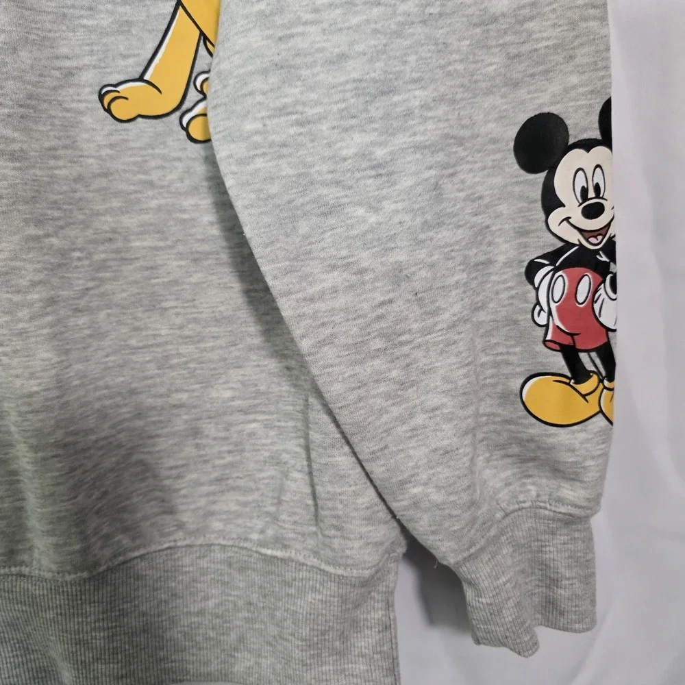 Disney Mickey Minnie Goofy Pluto Graphic Sweatshirt Small Gray‎ Crewneck - Picture 3 of 9